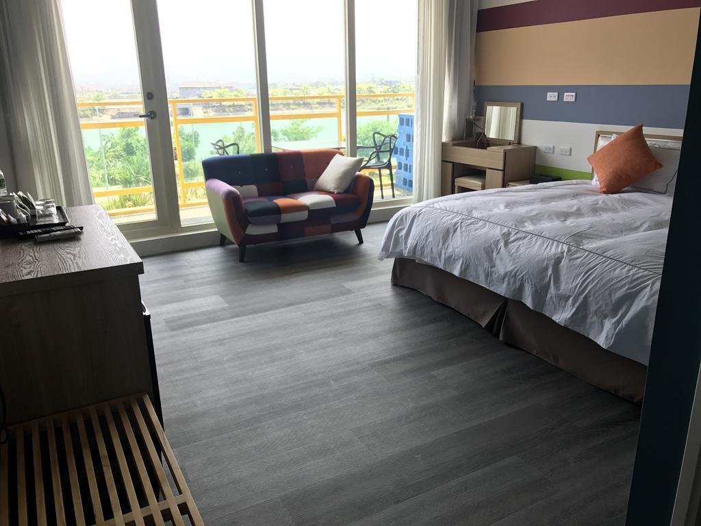 The Riverview Retreats Apartment Wujie Room photo